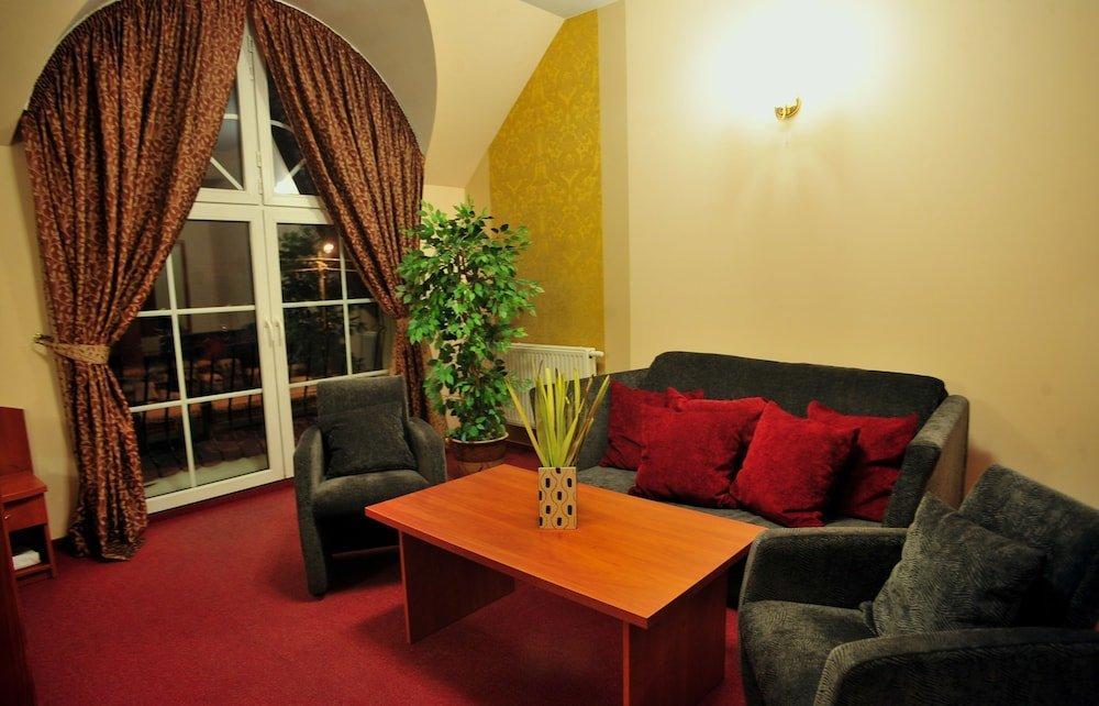 Hotel Zlote Deby Warschau Exterior foto