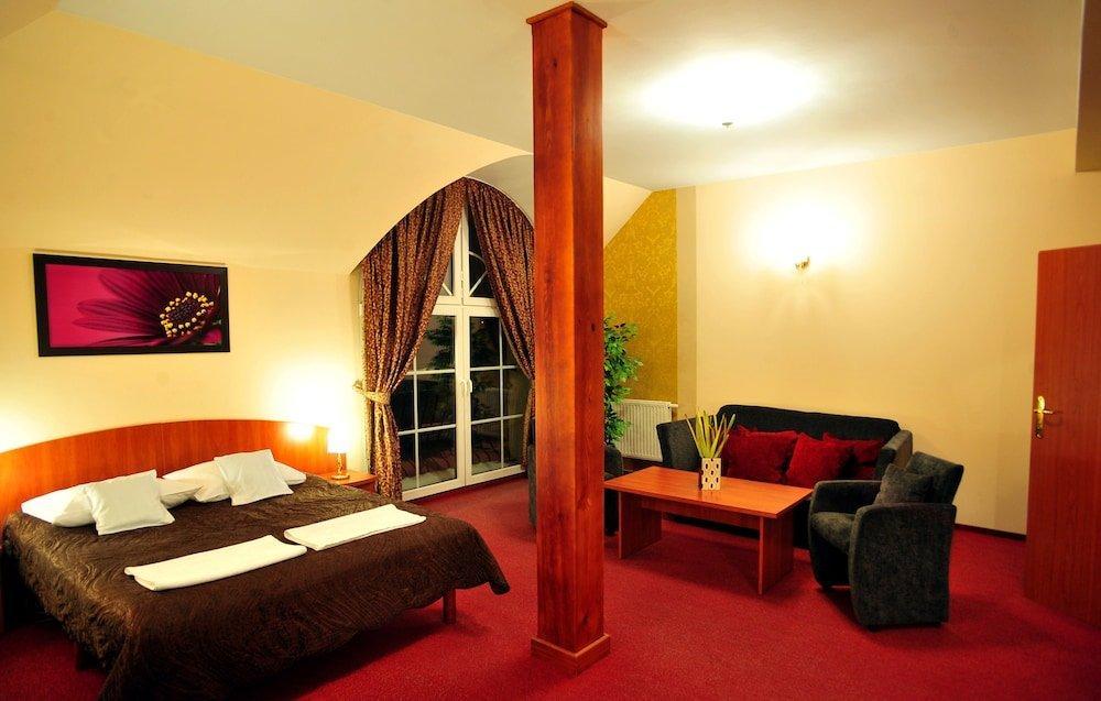 Hotel Zlote Deby Warschau Exterior foto